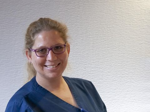 Porträtfoto, Zahnmedizinische Fachangestellte