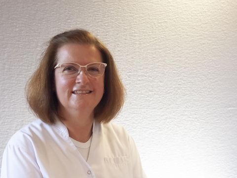 Porträtfoto von Dr.-medic. stom. (RO) Liliana Frank